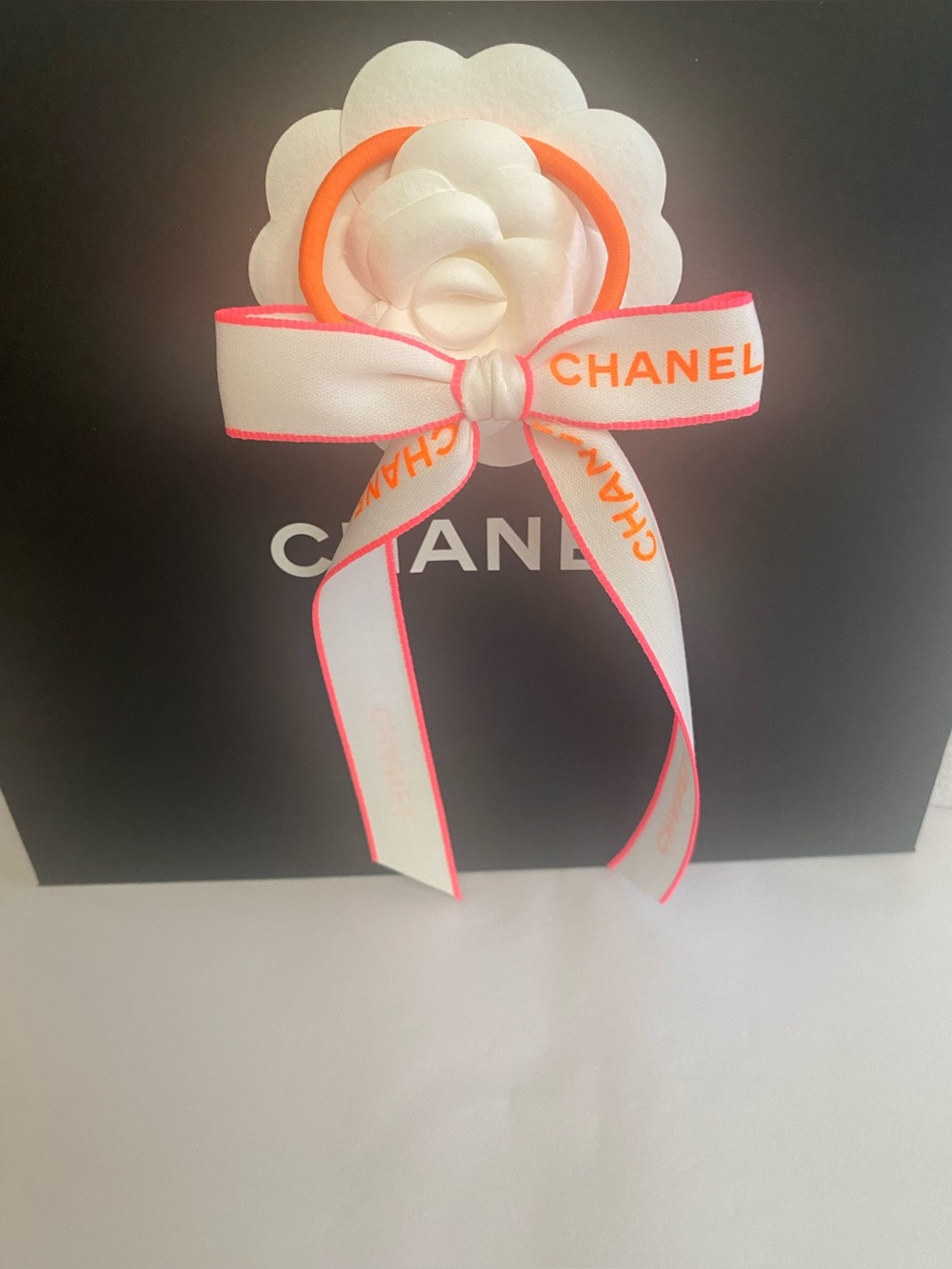CHANEL Ribbon Bow Hair Ties - Picture 6 of 7